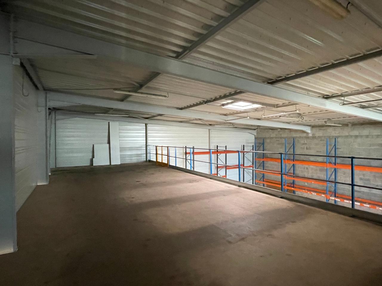 Local d'activité Bouaye 334m² Location local d'activité Bouaye Loire-Atlantique OLACT2428224 9